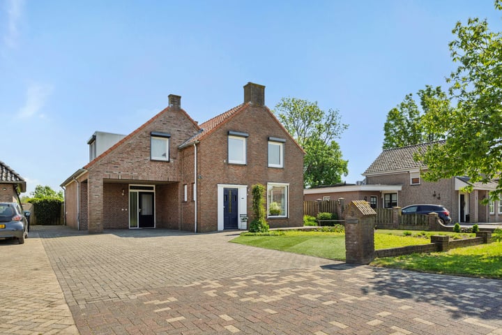 Smits van Oijenweg 3 in Oijen
