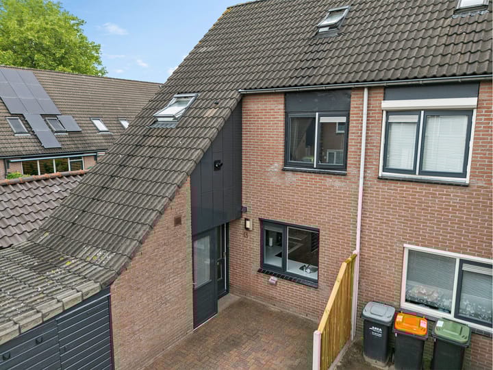 Photo of property Sneeuwvink 15, Emmen