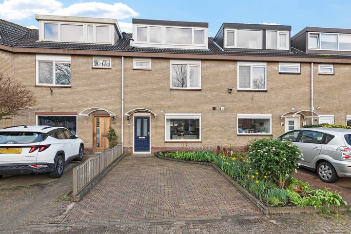 Photo of property Söderblomstraat 235, Hoofddorp
