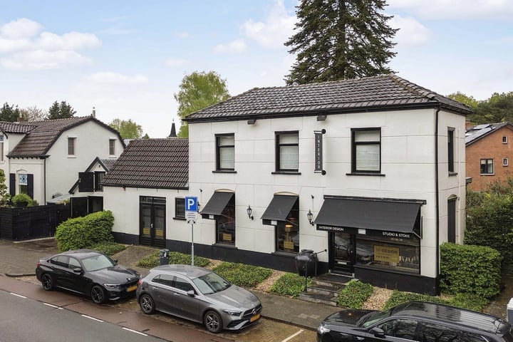 Soerenseweg 28 in Apeldoorn foto