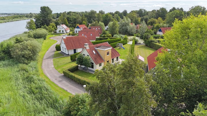 Photo of property Solcamastraat 30-11, Sumar