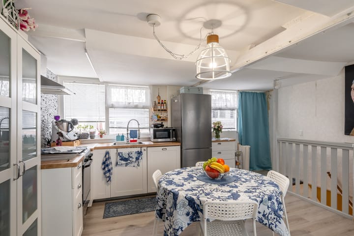 Sommelsdijksestraat 12 in Schiedam