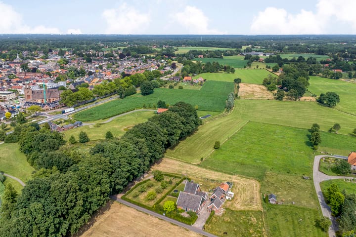 Photo of property Sonderenstraat 67, Haaksbergen
