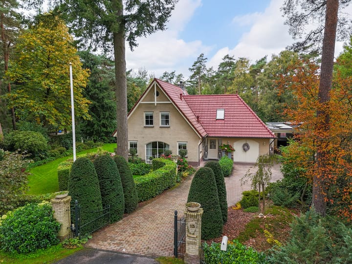 Photo of property Sonnevancklaan 13, Harderwijk