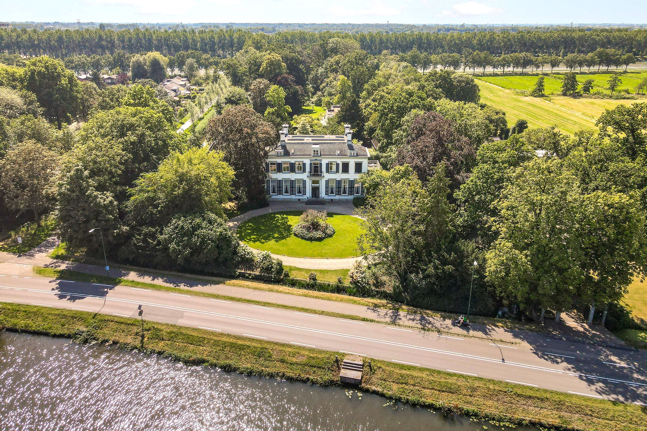 Kantoor foto van Sotheby's Realty Makelaars Nederland