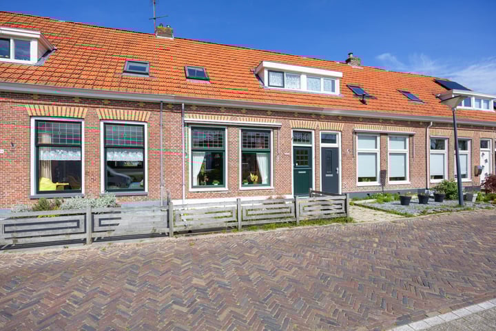 Photo of property Spaarbankstraat 15, Franeker