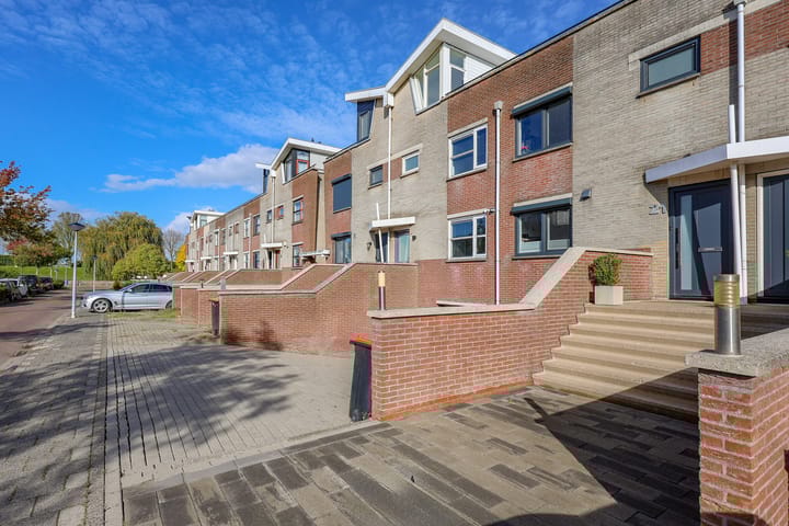 Spakenburglaan 21 in Lelystad