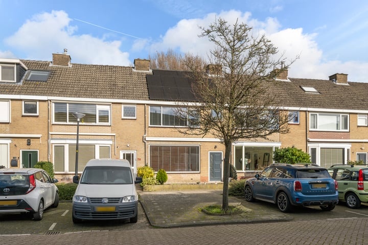 Spechtstraat 74 in Maassluis