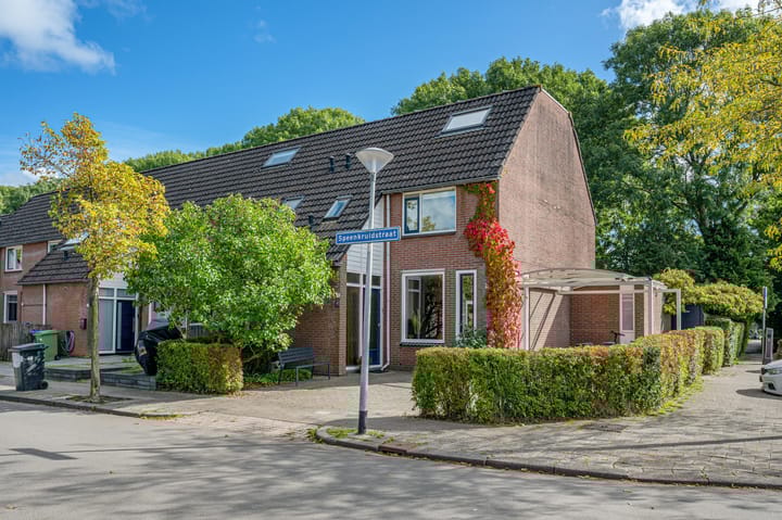 Speenkruidstraat 1 in Groningen