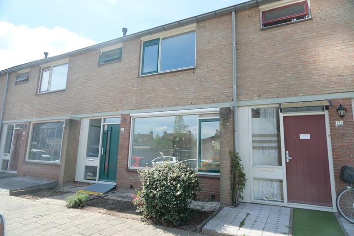 Sperwerlaan 169 in Leerdam foto