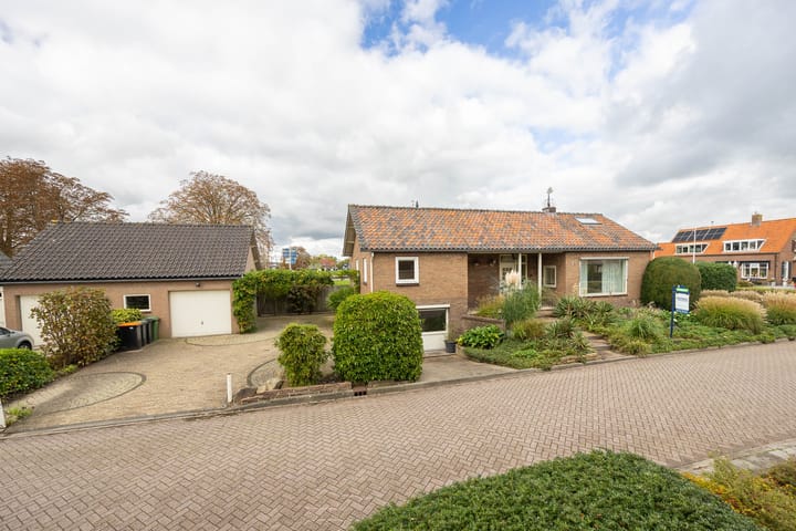 Photo of property Sperwerstraat 17, Nieuwkoop