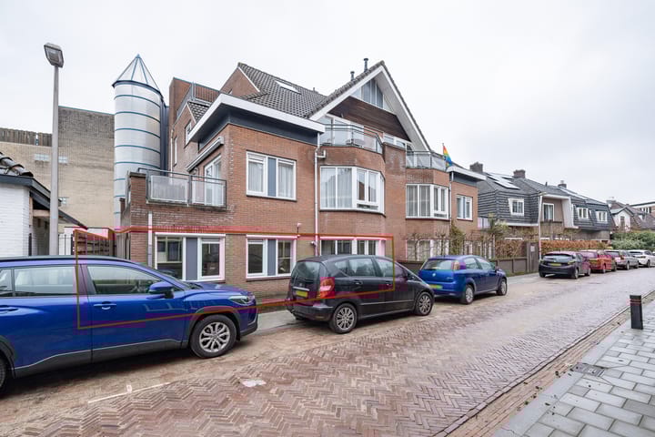 Spiegeldwarsstraat 7 in Bussum