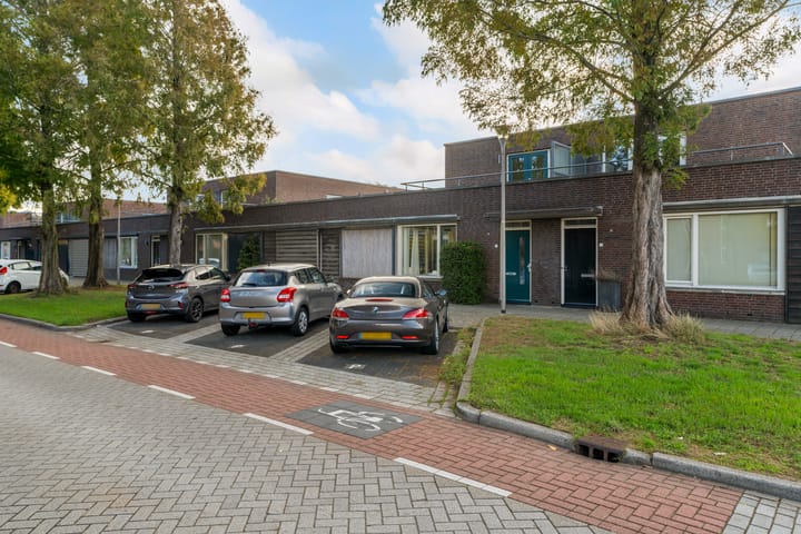 Spiegelmakerstraat 3 in Delfgauw photo