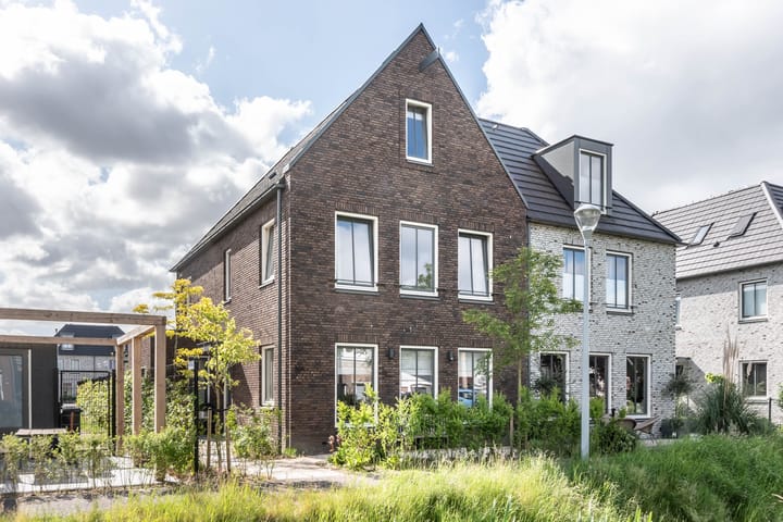 Spieringweg 466 in Vijfhuizen