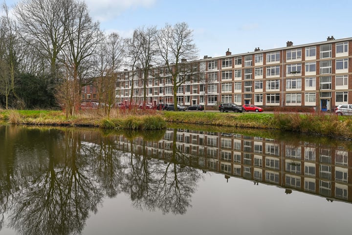 Spinozalaan 259 in Voorburg