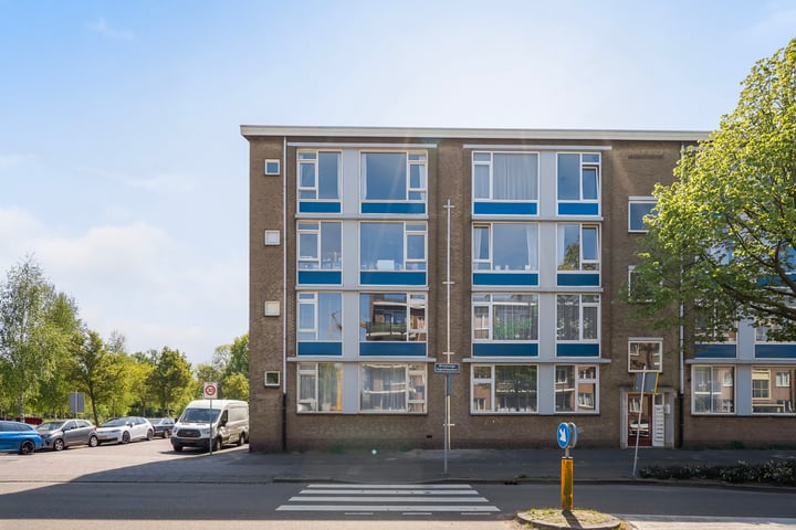 Spinozalaan 283 in Voorburg