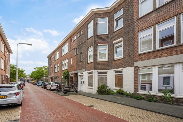 Spiraeastraat 96 in 's-Gravenhage foto