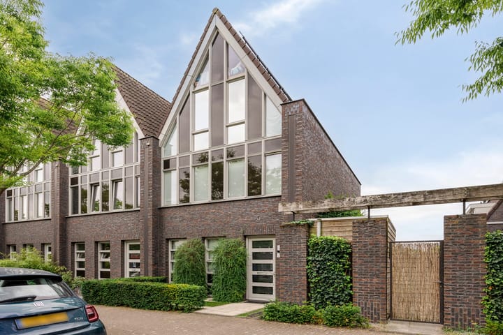 Spirealaan 15 in Rosmalen