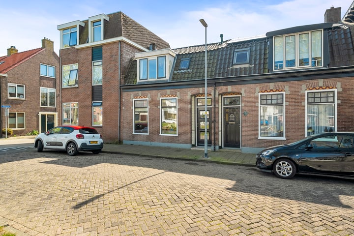Spoorgracht 8 in Den Helder