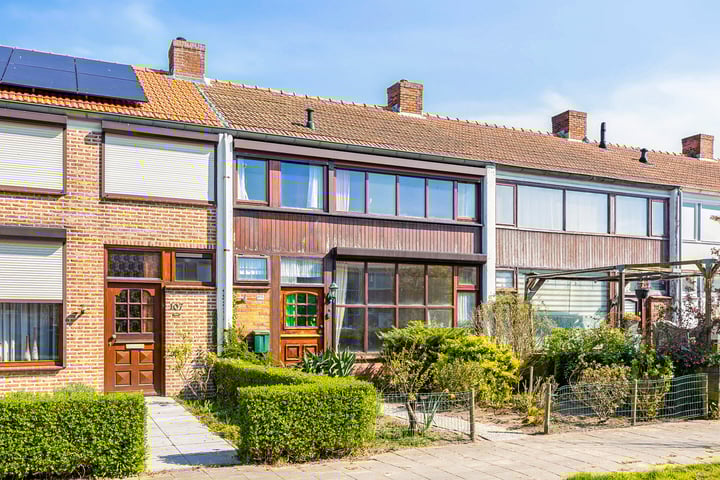 Photo of property Spoorstraat 109, Sluiskil