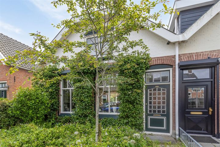 Spoorstraat 12 in 's-Heer Arendskerke