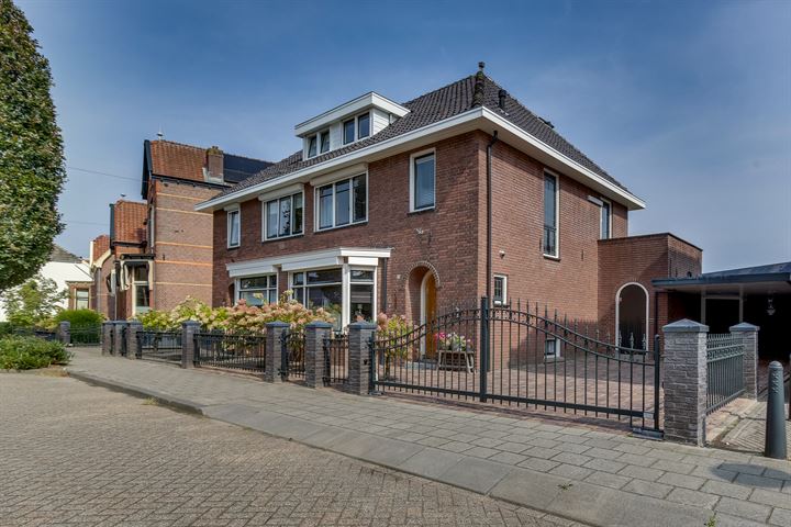 Spoorstraat 19 in Goor