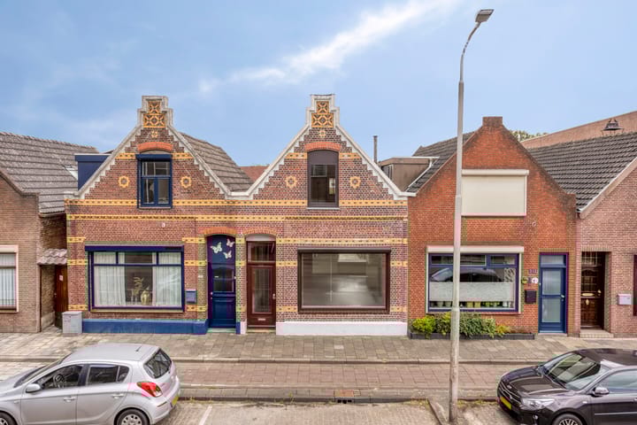 Spoorstraat 214 in Roosendaal foto