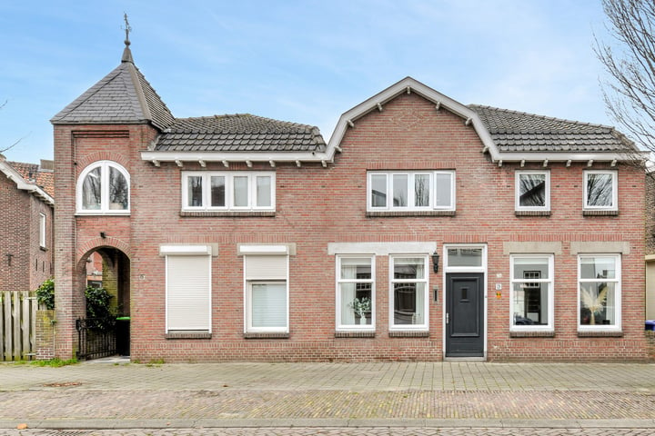 Spoorstraat 3 in Geertruidenberg