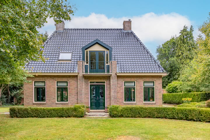 Photo of property Spoorstraat 3, Bronneger