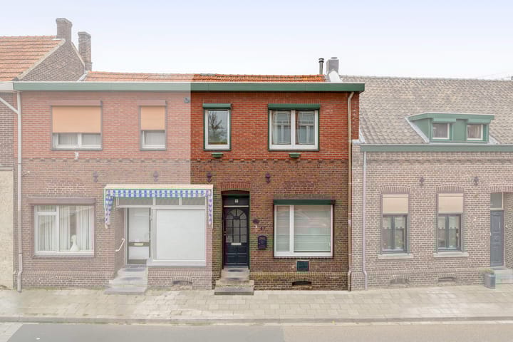 Spoorstraat 47 in Tegelen