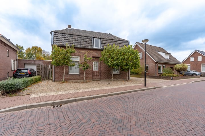 Photo of property Spoorstraat 58, Vierlingsbeek