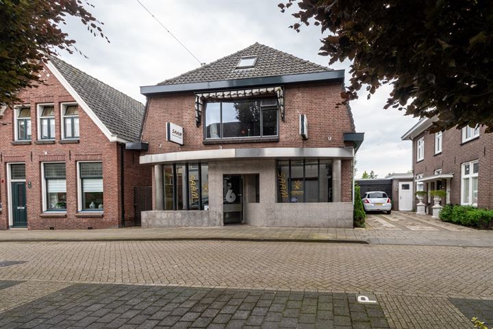 Spoorstraat 6 in Goor