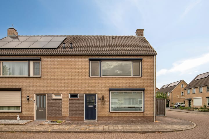 Photo of property Spoorwaterstraat 24, Hulst