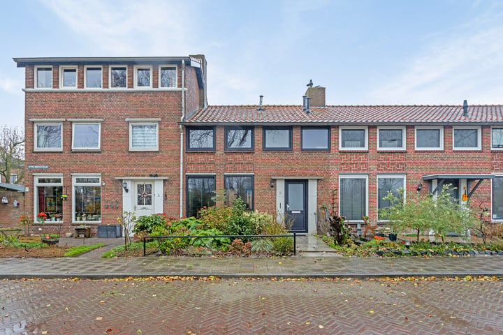 Sporenbergstraat 3 in Zevenbergschen Hoek