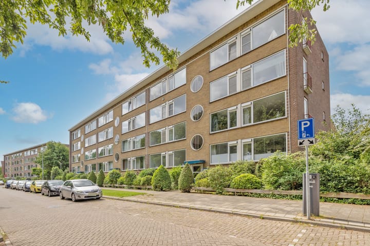 Sportparklaan 251 in Weesp