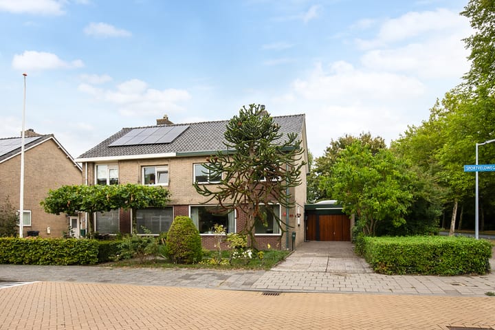 Sportveldweg 80 in Nieuw-Vennep
