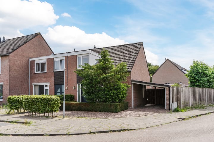 Sprookjesberg 48 in Veldhoven