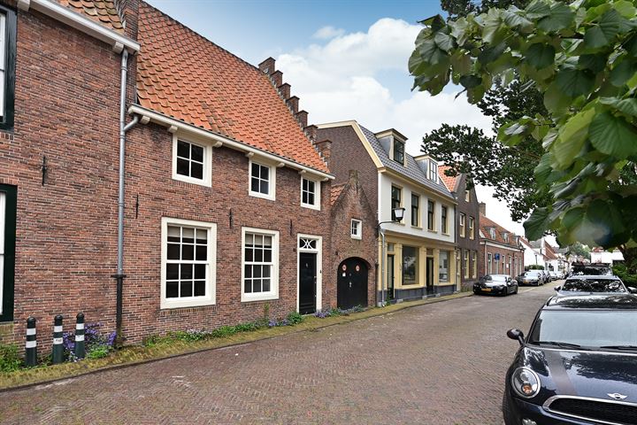 St. Annastraat 1 in Naarden