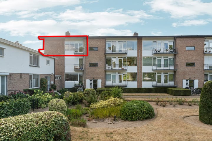 Photo of property St. Annastraat 542, Nijmegen