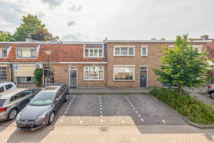 St. Crispijnstraat 110 in Waalwijk