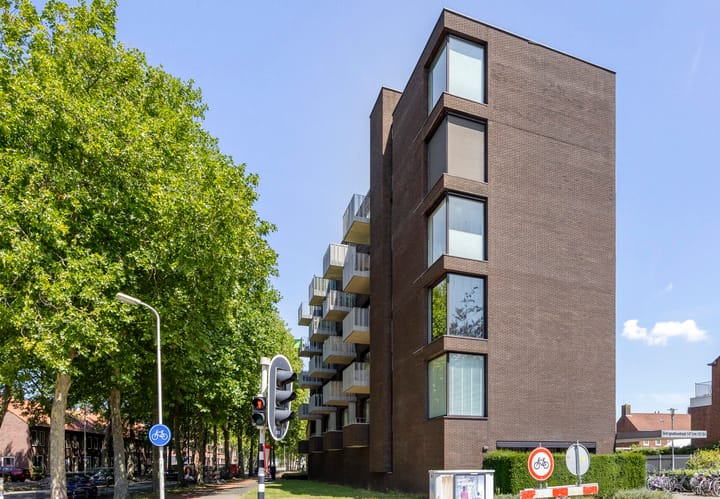 St. Ignatiusstraat 155-D1 in Breda foto