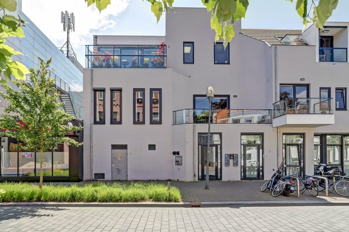 St. Jansplein 45j in Waalwijk