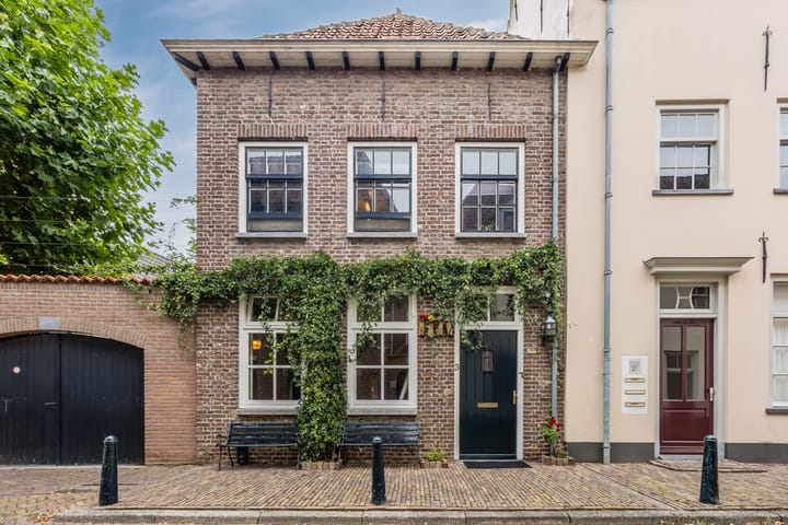 Photo of property St.Jorisstraat 3, Grave