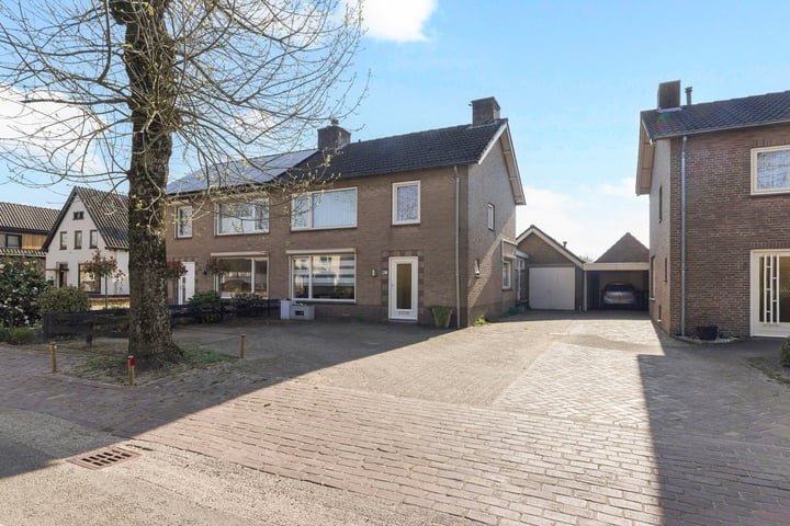 Photo of property St.Lambertusweg 70, Gemonde