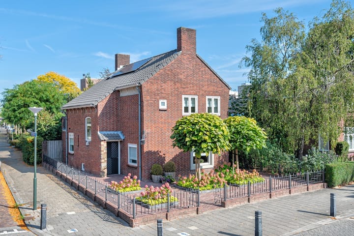 St. Servatiusstraat 36 in Schijndel foto