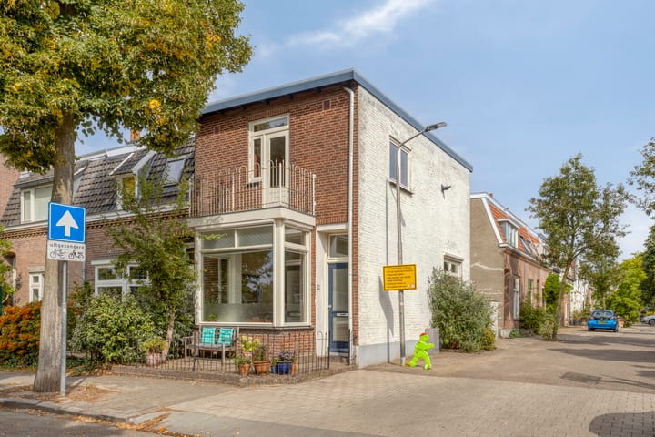 Photo of property St. Stephanusstraat 122, Nijmegen