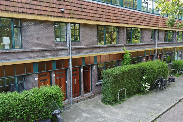 Stadhouderslaan 8 in Groningen