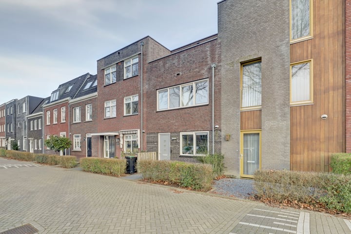 Stadspolderring 212 in Dordrecht