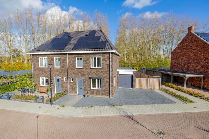 Photo of property Stadthof 7, Stad aan 't Haringvliet