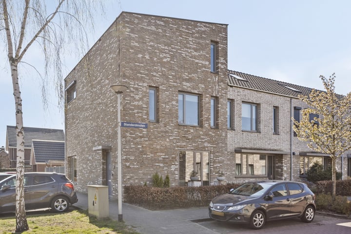 Standerdmolen 27 in Gemert
